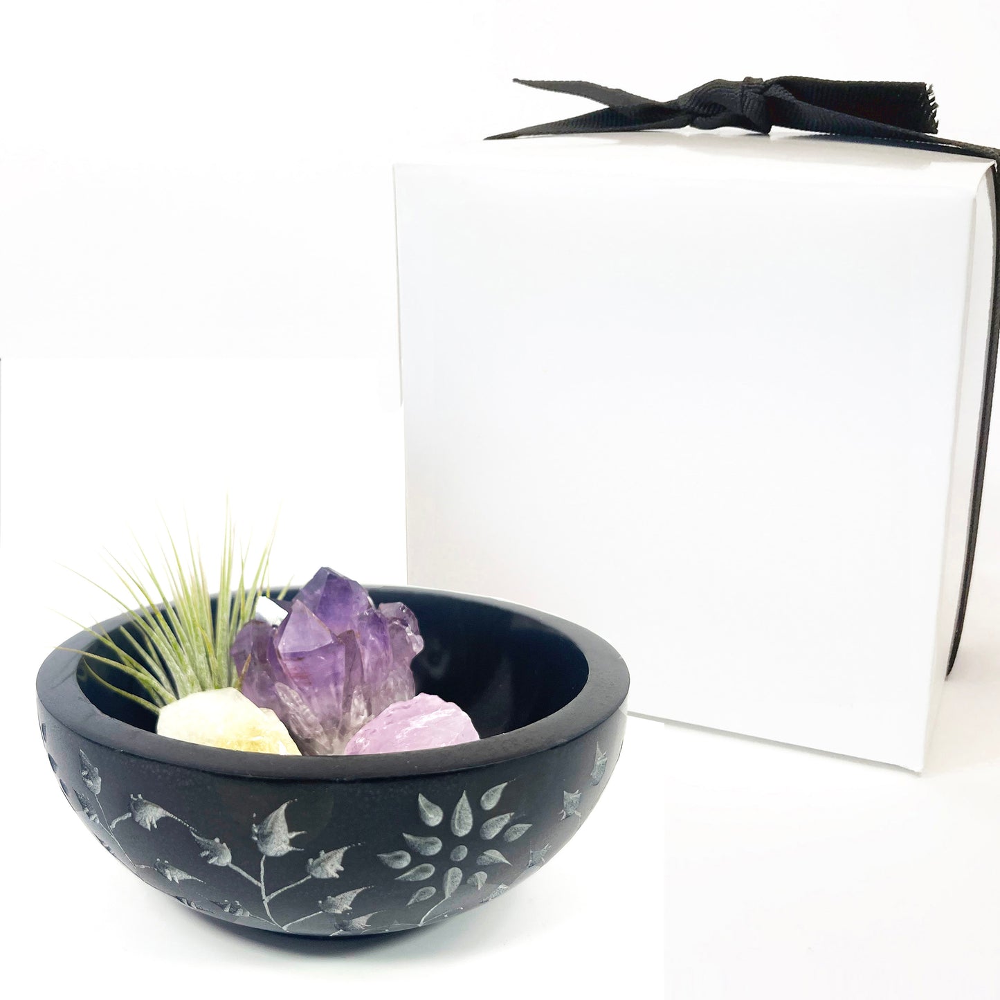 5" Black Floral Carved Marble Smudge Bowl (Includes Air Plant, Amethyst, Citrine, Rose Quartz)