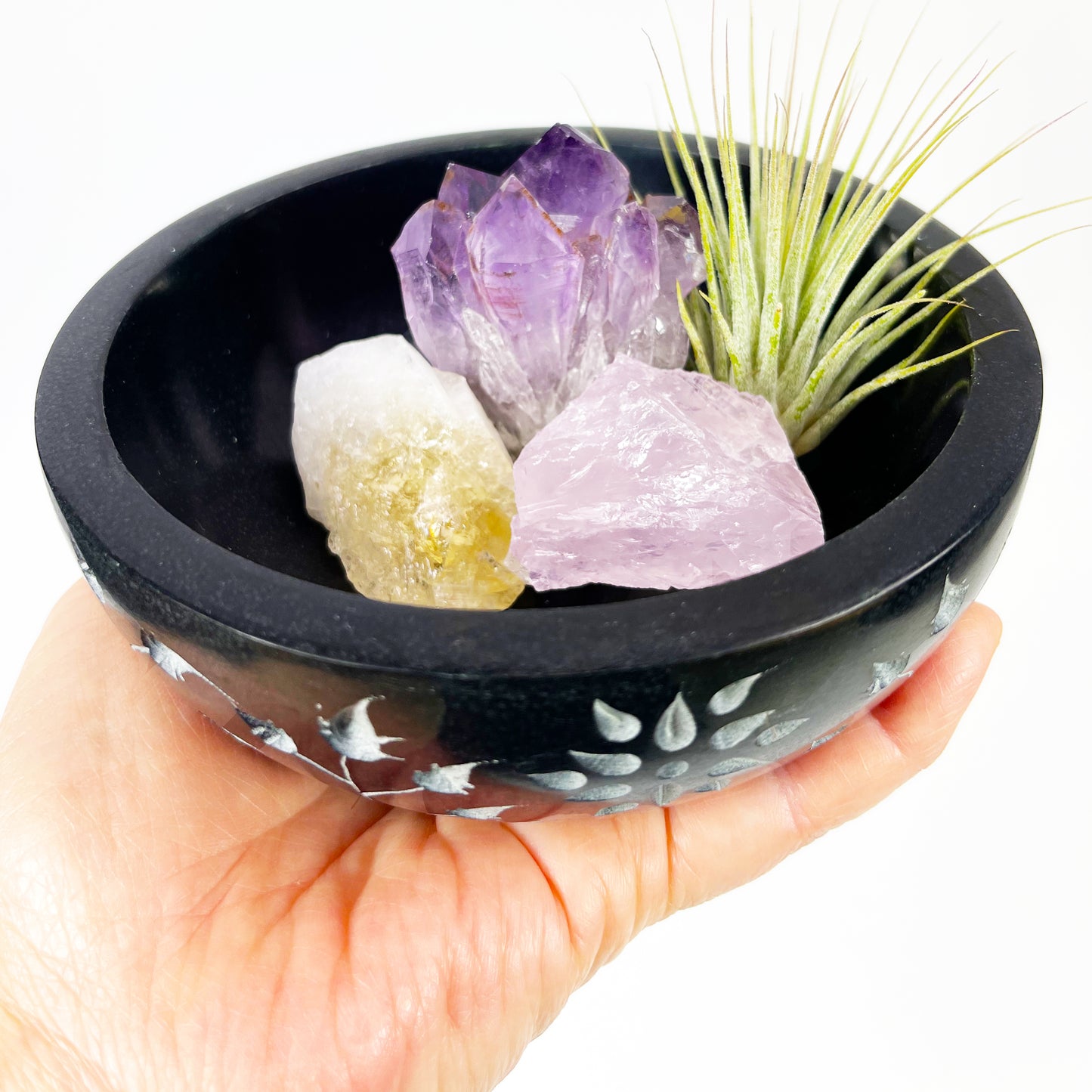 5" Black Floral Carved Marble Smudge Bowl (Includes Air Plant, Amethyst, Citrine, Rose Quartz)