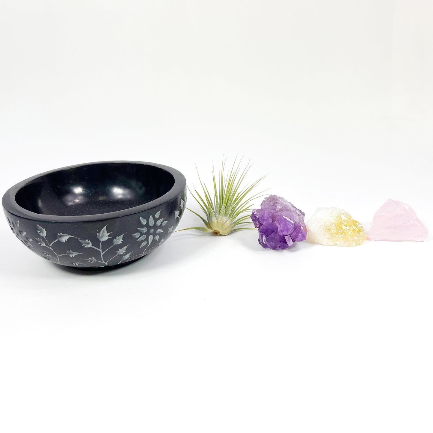 5" Black Floral Carved Marble Smudge Bowl (Includes Air Plant, Amethyst, Citrine, Rose Quartz)