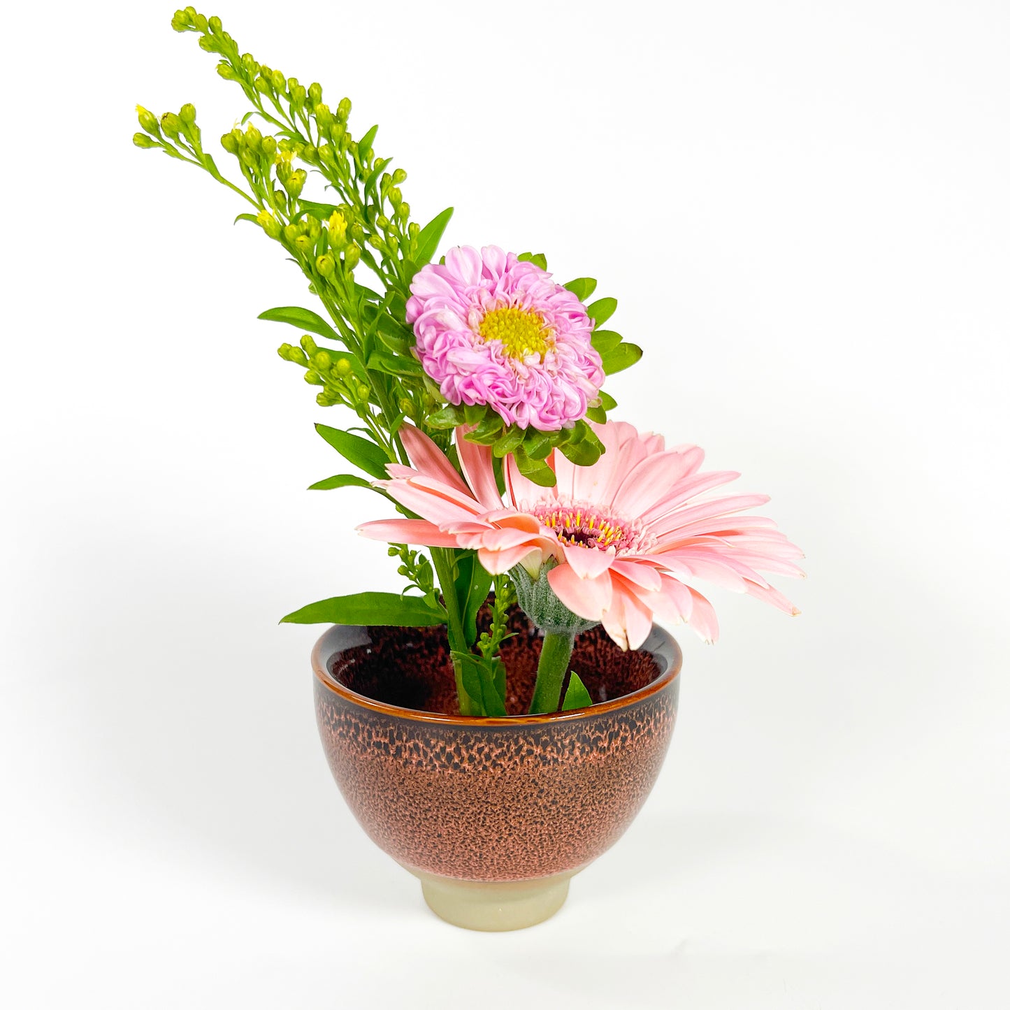 Small Red Speckled Porcelain Ikebana Vase with Flower Frog – Japanese Inspired Design