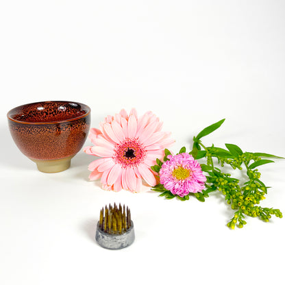 Small Red Speckled Porcelain Ikebana Vase with Flower Frog – Japanese Inspired Design